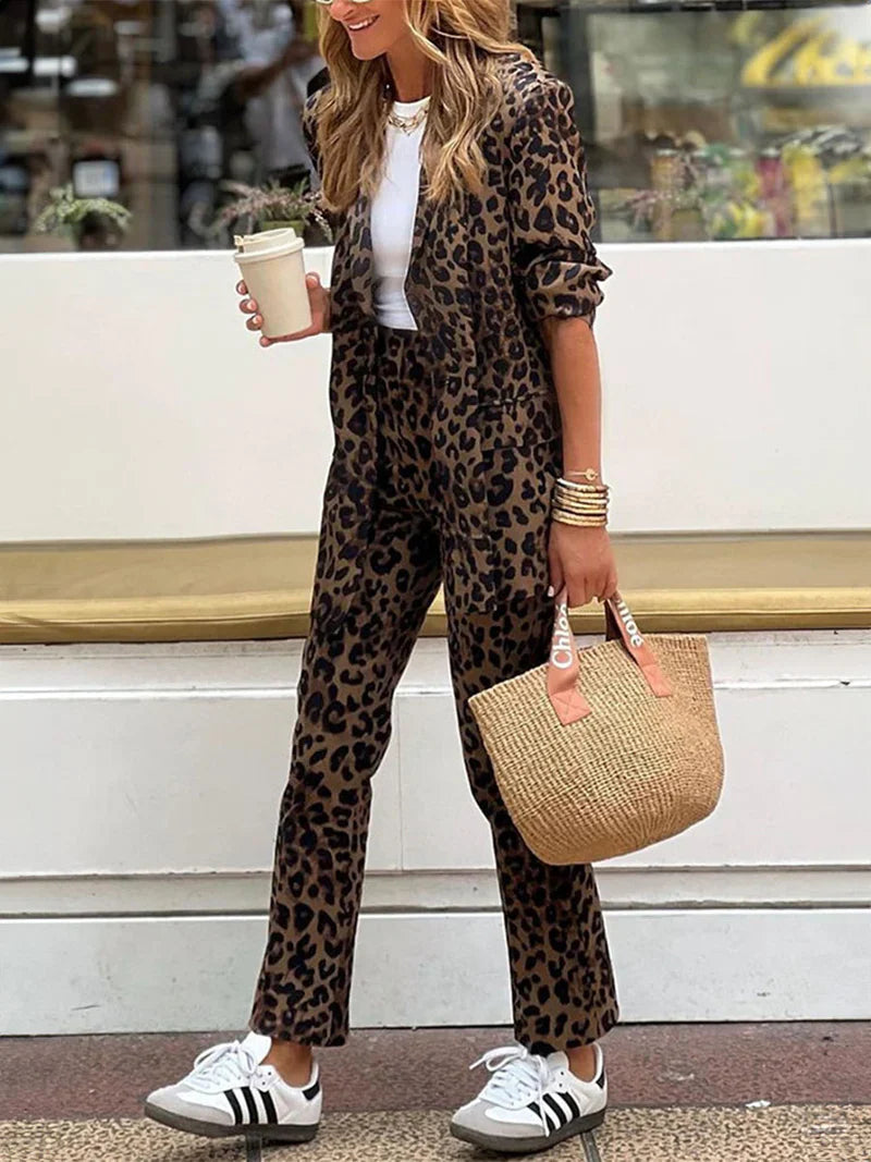Penélope | Conjunto Animal Print con Blazer y Pantalón