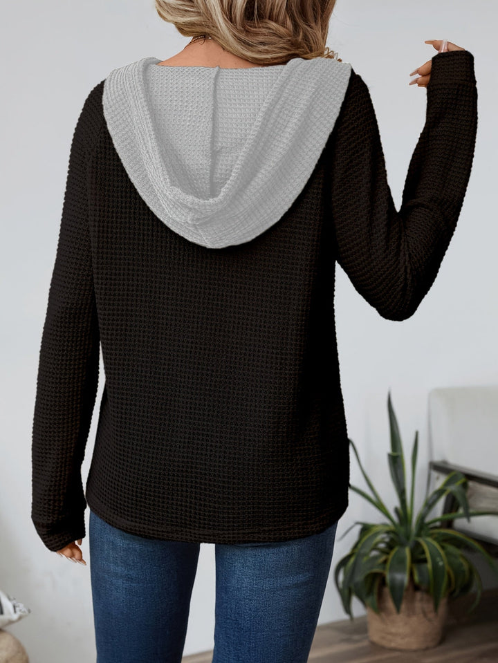 Fedora | Hoodie con botones y textura waffle