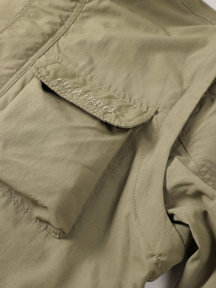 Norberto | Chaqueta multibolsillos con capucha desmontable