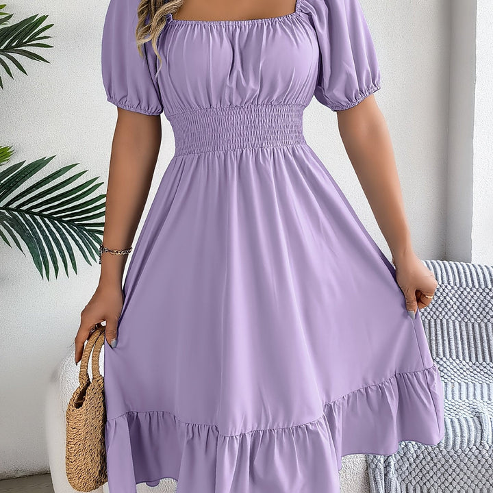 Petronila | Vestido a-line con escote cuadrado y ruedo con vuelo