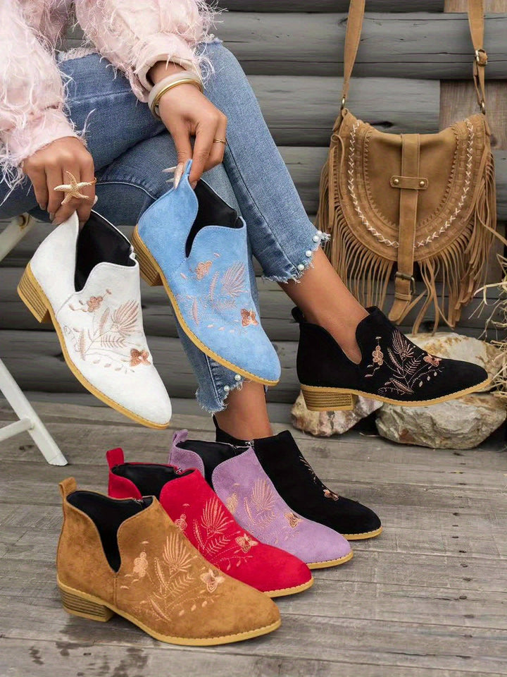 María Elisa | Botines bordados de taco bajo