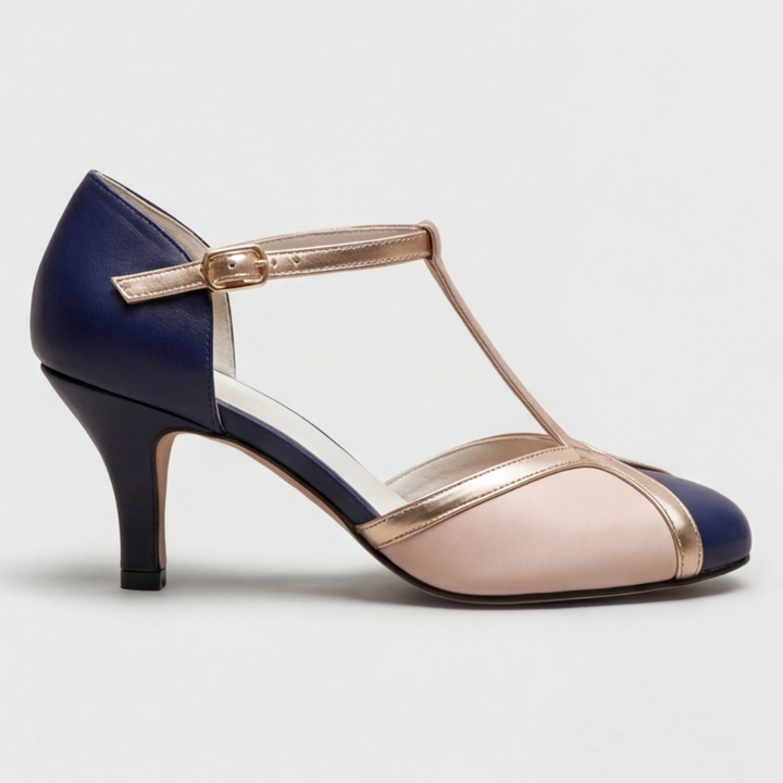 Nuria | Zapato de taco con pulsera en T y punta cerrada