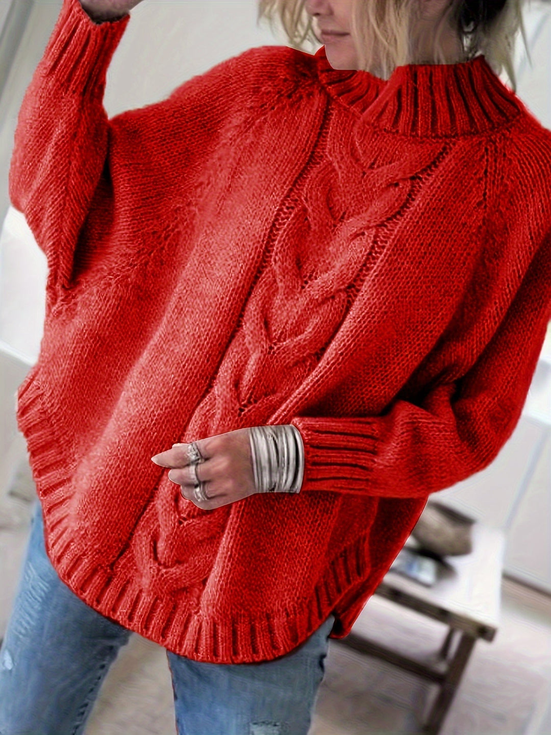 Krishna Belén | Sweater de punto trenzado con cuello alto