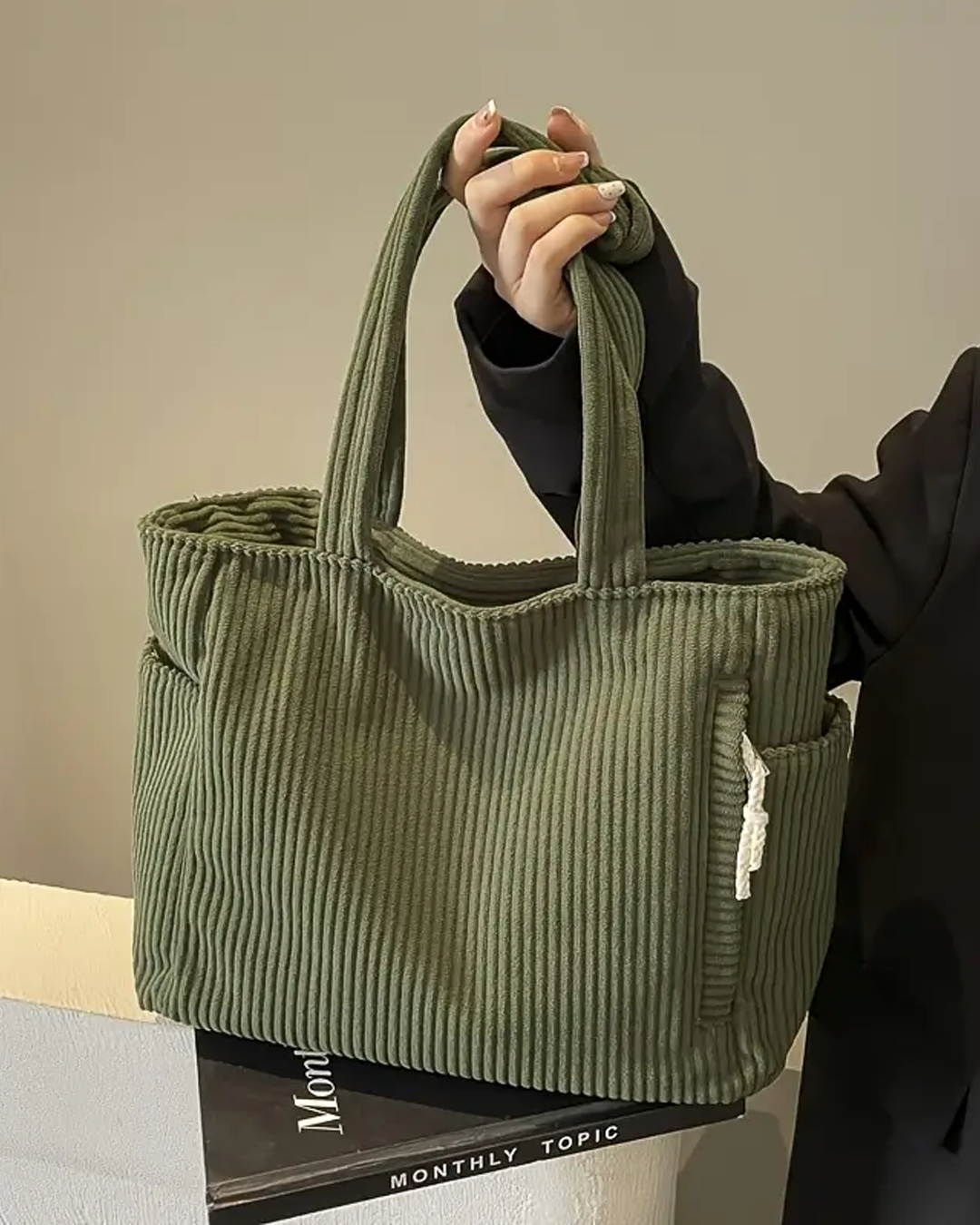 Elisa | Bolsa de Mano con Detalle de Cordón