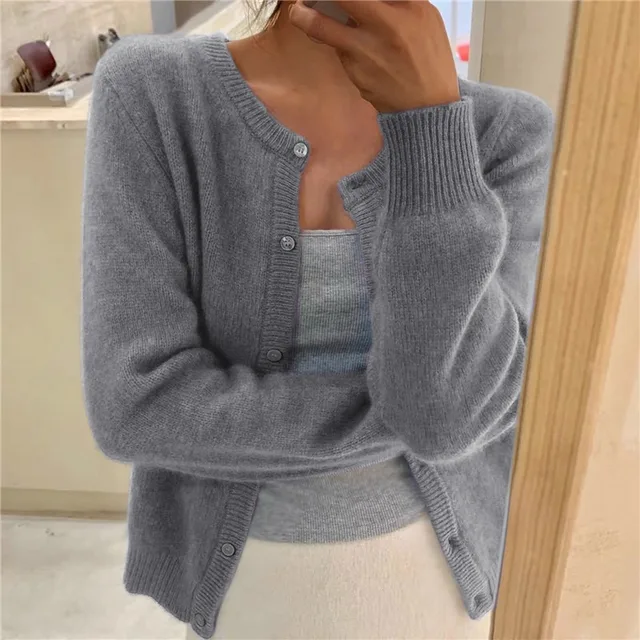 Flor | Cardigan de punto suave con botones