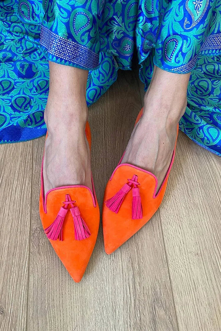 Carla | Mocasines en punta con borlas