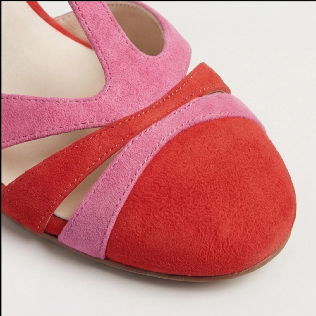María Trinidad | Zapatos de taco con pulsera en T