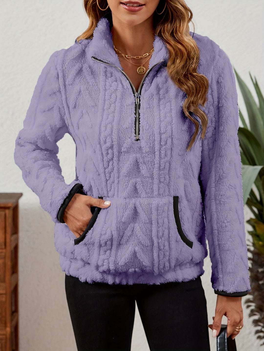 Manuela | Pullover texturado con media cremallera