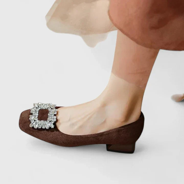 Vanessa | Zapatos bajos con aplicación de cristales