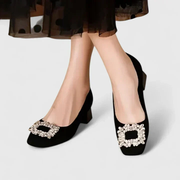 Vanessa | Zapatos bajos con aplicación de cristales