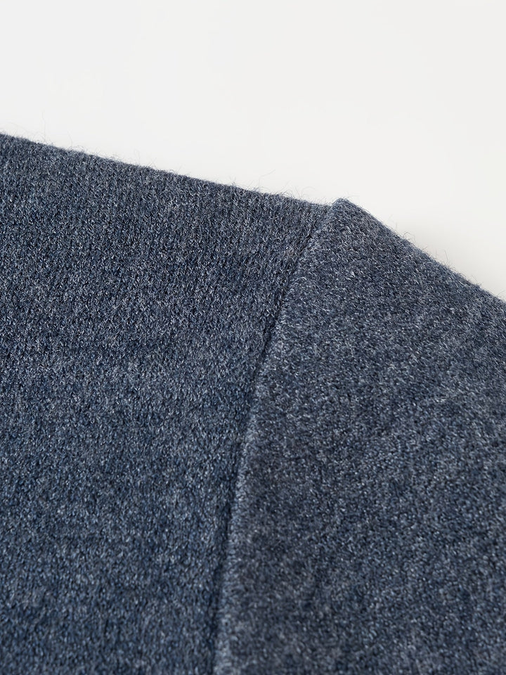Dylan | Sweater con cuello alto y media cremallera