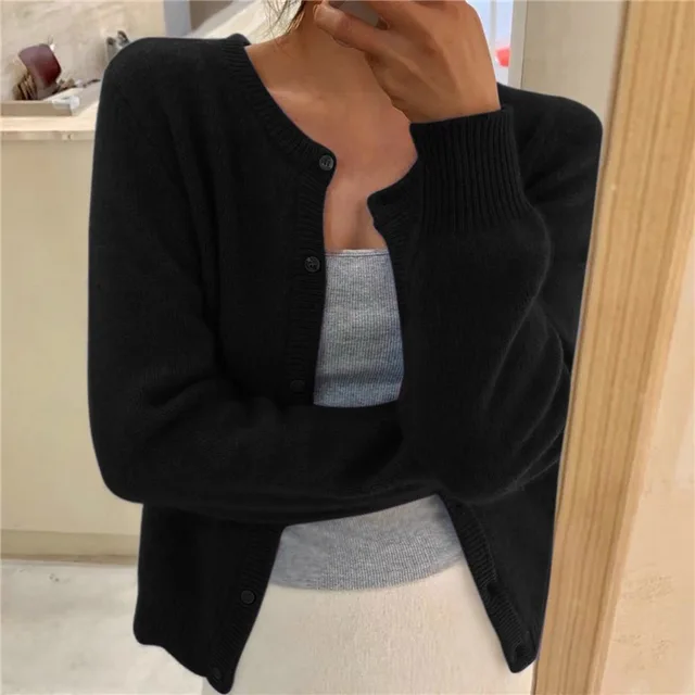 Flor | Cardigan de punto suave con botones