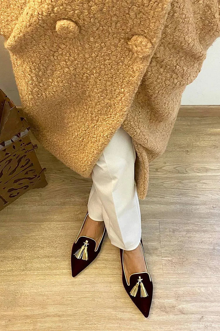 Carla | Mocasines en punta con borlas