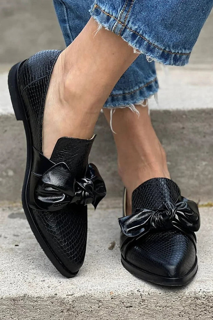 Alejandra | Mocasines con moño brillante