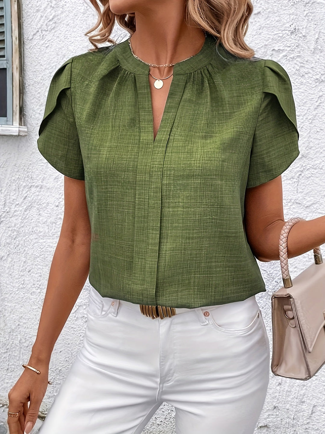 Magaly | Blusa manga pétalo con escote en V