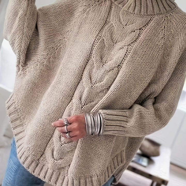 Eugenia | Sweater de punto trenzado con cuello alto