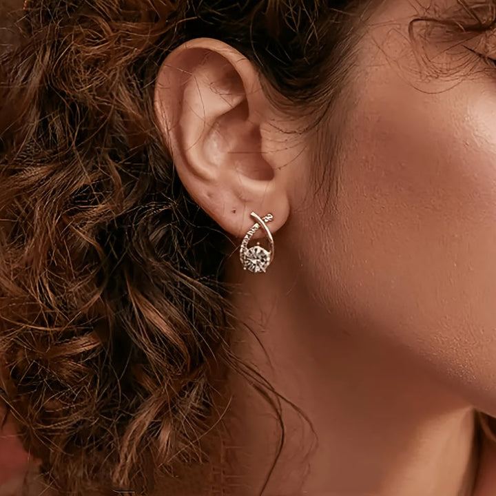 Marjorie | Aros de circonia con diseño cruzado