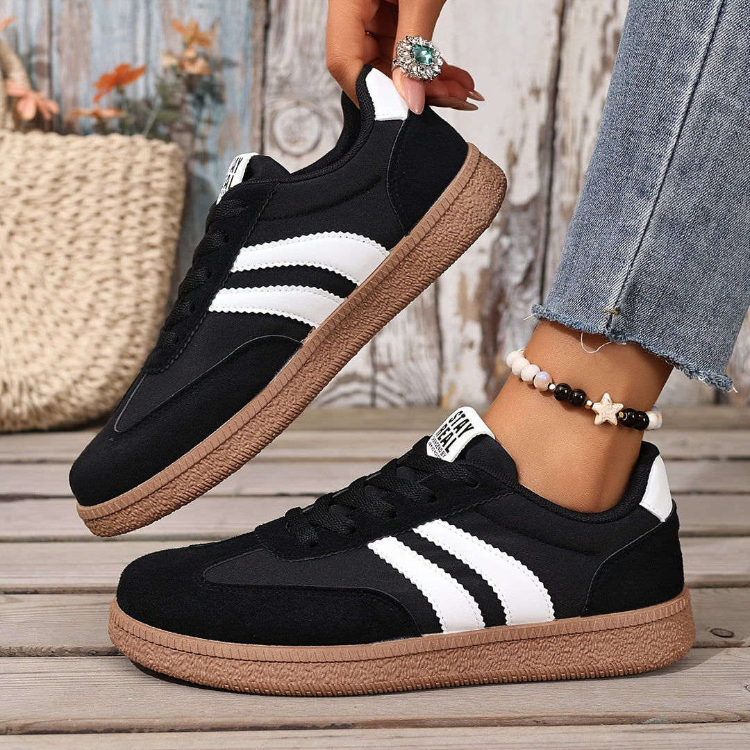 Rayenlaf | Zapatillas con cordones y franjas laterales