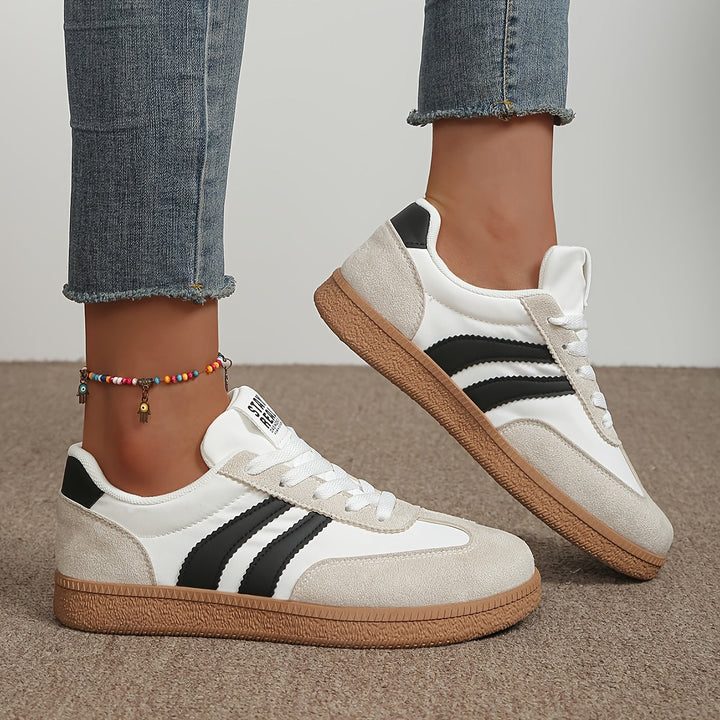 Rayenlaf | Zapatillas con cordones y franjas laterales