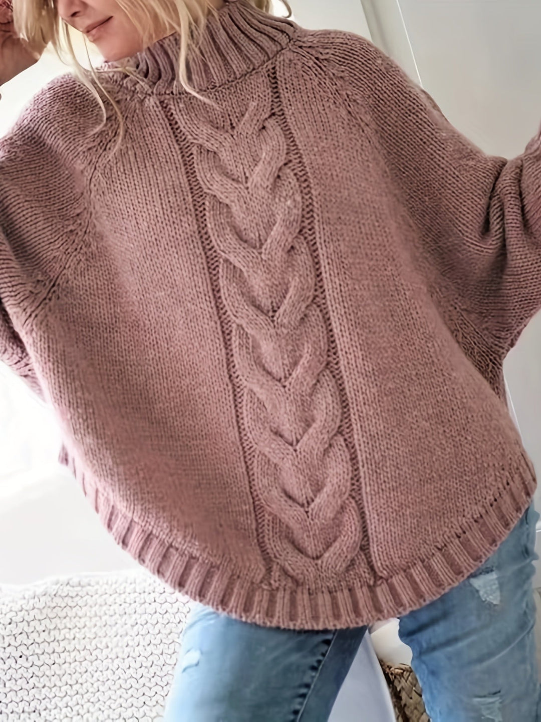Krishna Belén | Sweater de punto trenzado con cuello alto