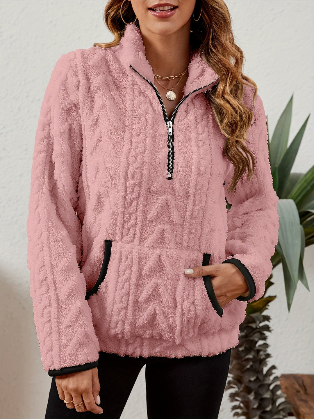 Manuela | Pullover texturado con media cremallera