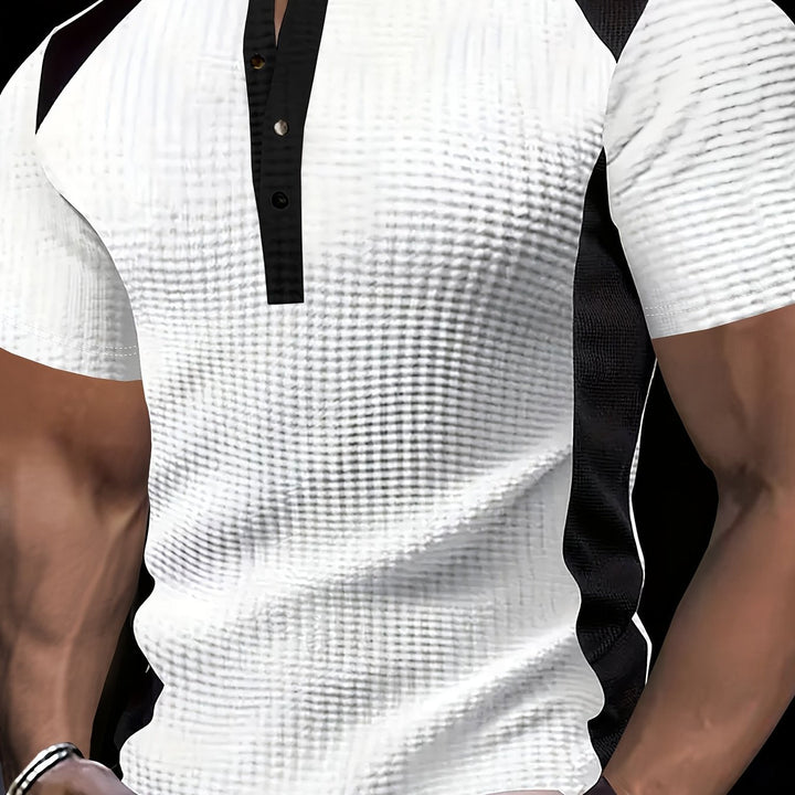 Marcial | Polera henley texturada con contrastes