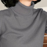 Ámbar Belén | Sweater cuello alto de manga corta