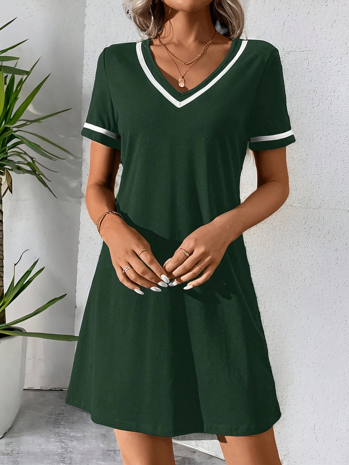 Génesis | Vestido recto con escote en V y ribete en contraste