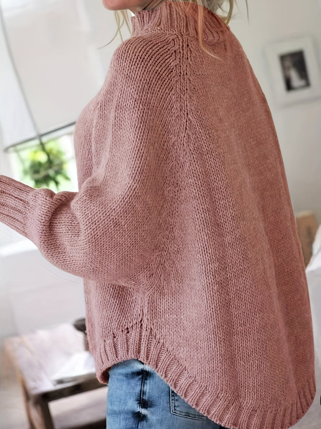 Krishna Belén | Sweater de punto trenzado con cuello alto