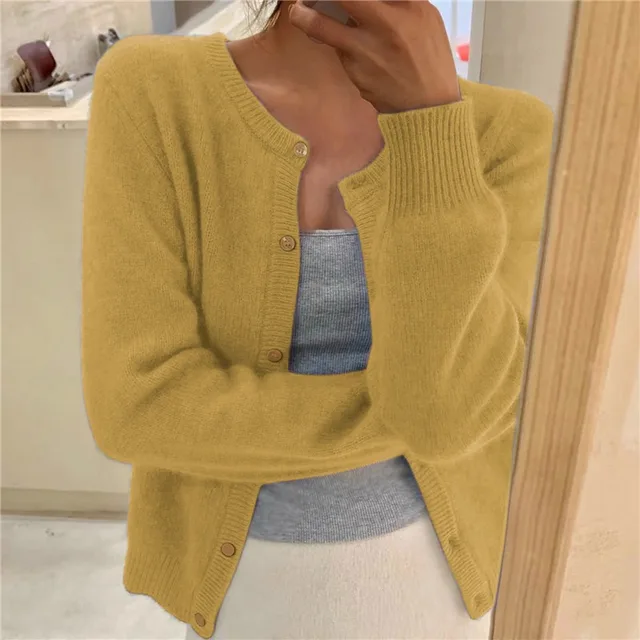 Flor | Cardigan de punto suave con botones