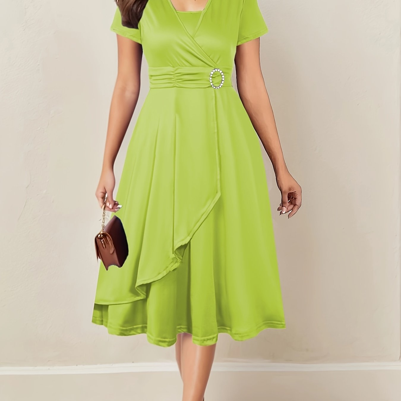 Elena | Vestido Midi Cruzado con Cinturón Elegante