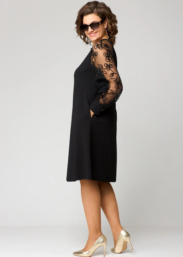 Aranza | Vestido de encaje con mangas florales