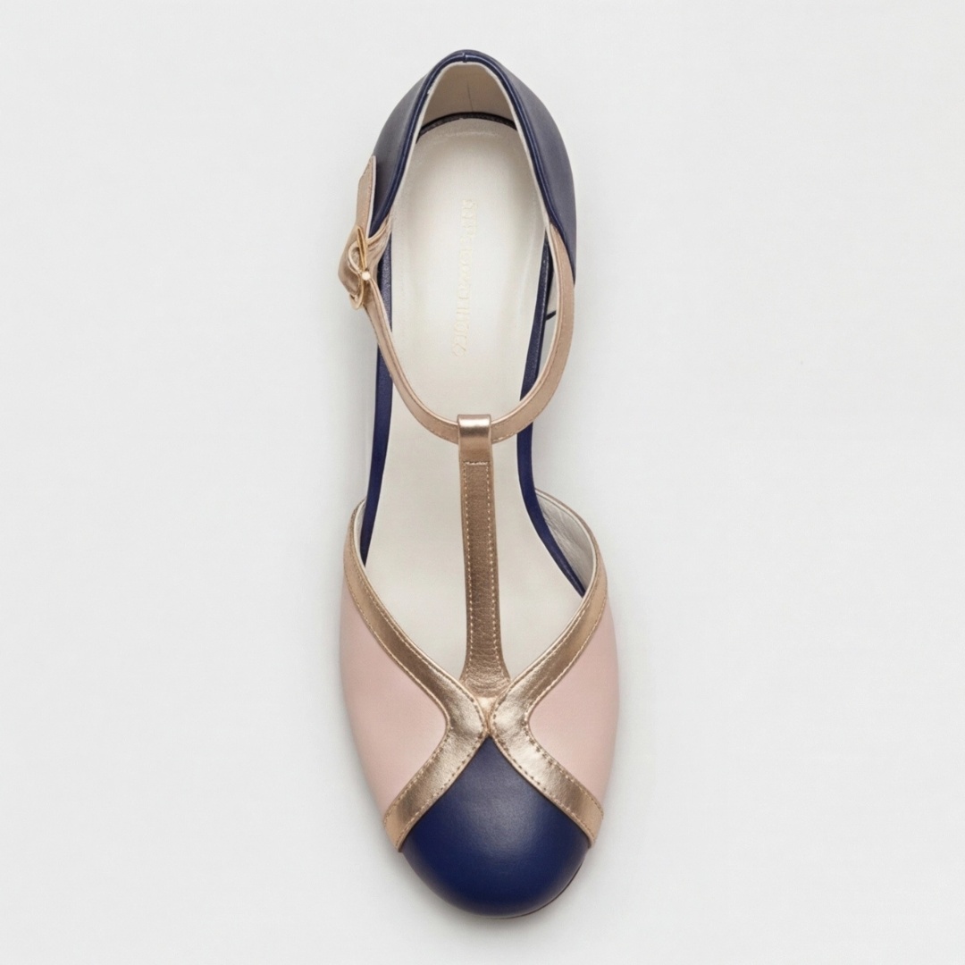 Nuria | Zapato de taco con pulsera en T y punta cerrada