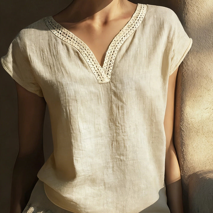 Maritza | Blusa escote en V con encaje