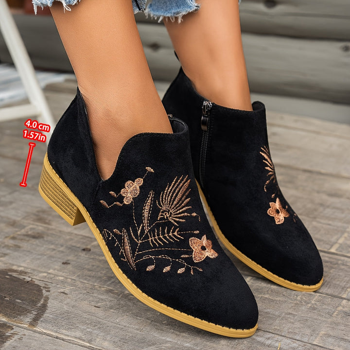 María Elisa | Botines bordados de taco bajo