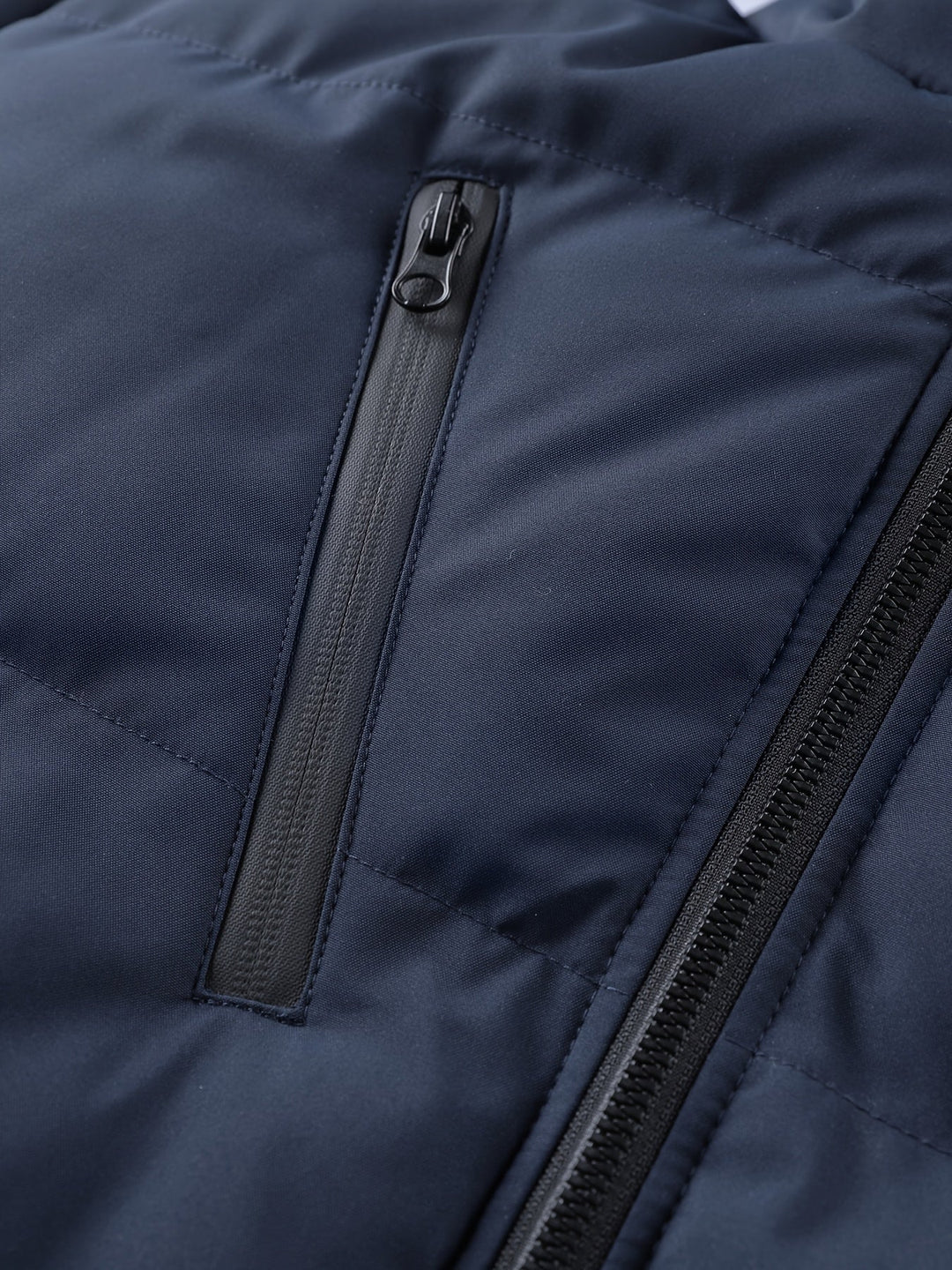Ricardo | Parka acolchada con capucha