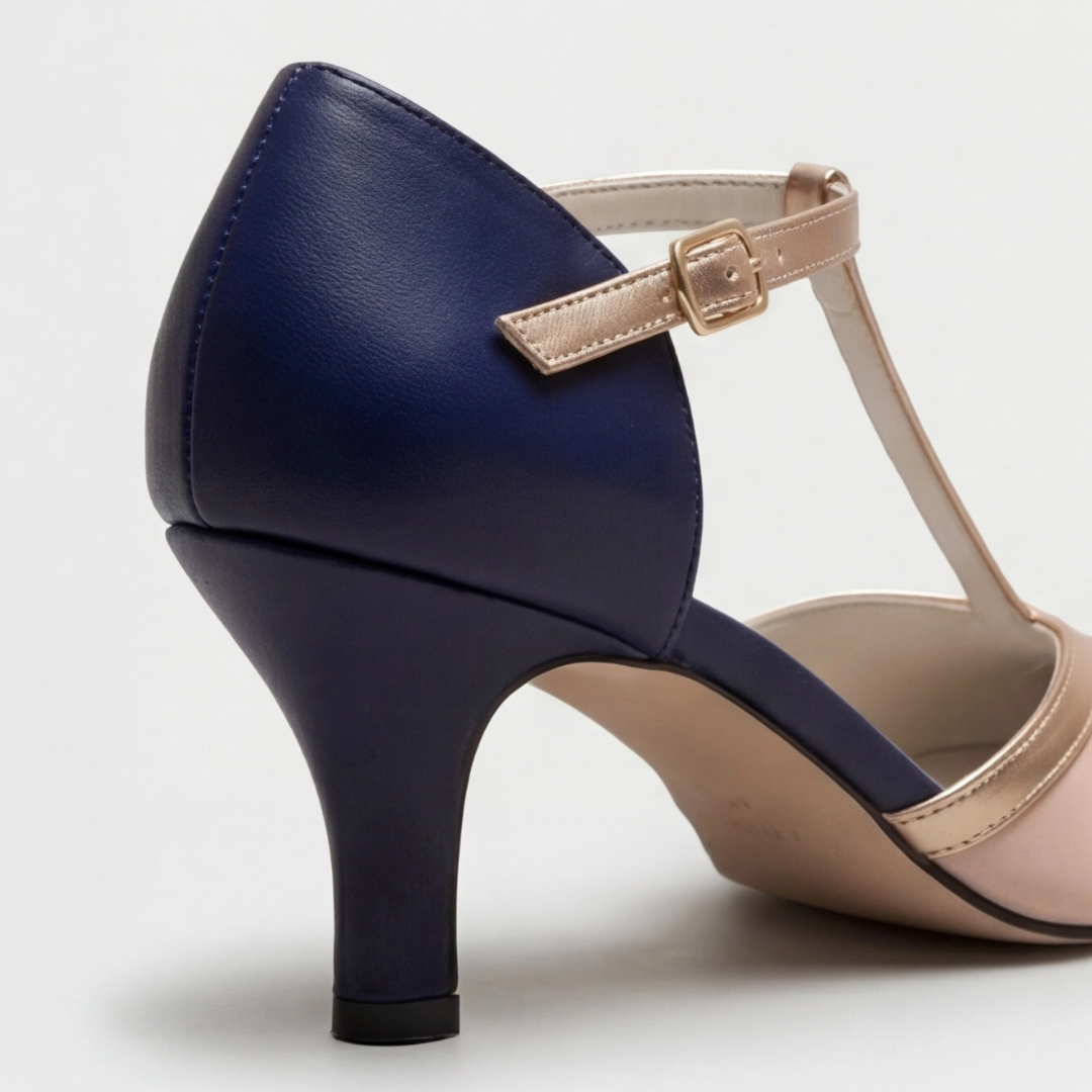 Nuria | Zapato de taco con pulsera en T y punta cerrada