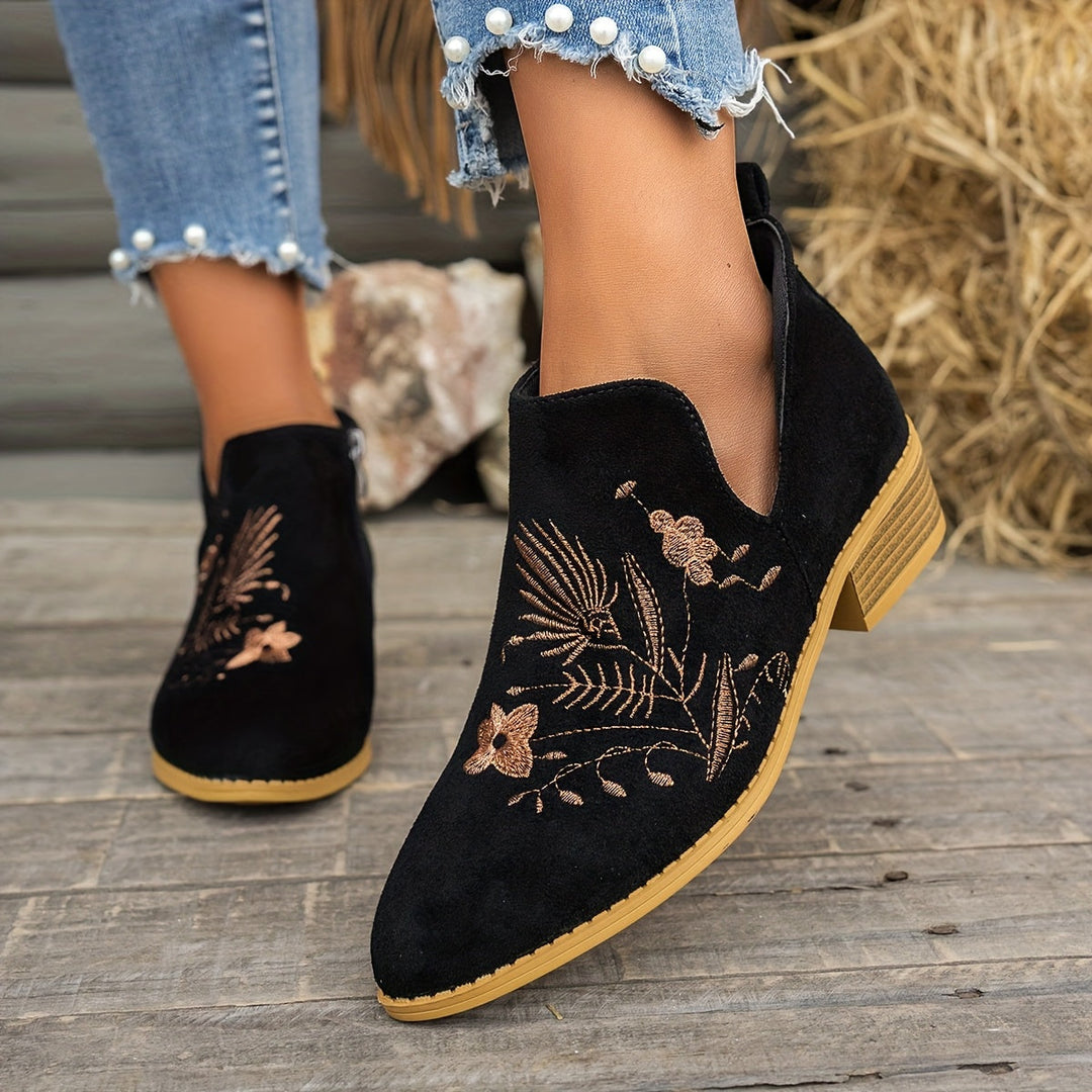 María Elisa | Botines bordados de taco bajo