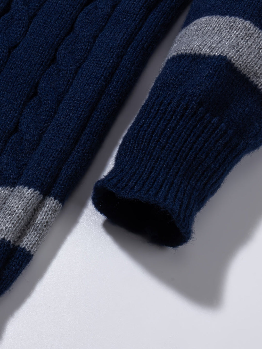 Catrilaf | Sweater de punto trenzado con bloques de color