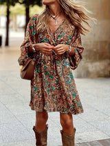 Emperatriz | Vestido con estampado bohemio y escote en V