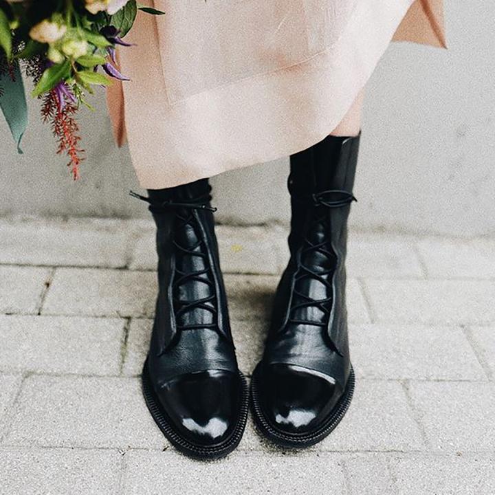 María Elisa | Botines elegantes con cordones