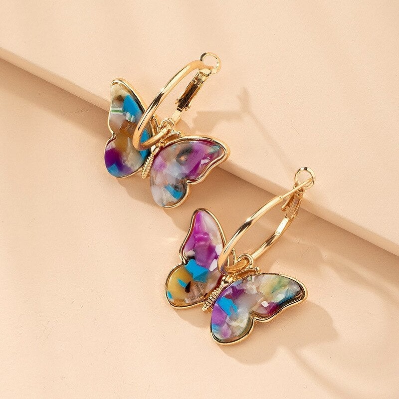 Natalia Paz | Aros de argolla con mariposa multicolor