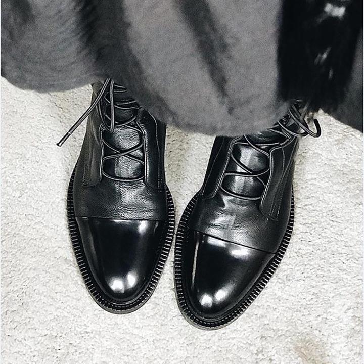 María Elisa | Botines elegantes con cordones