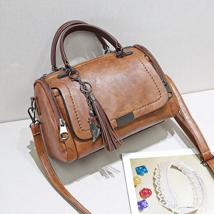 Cayetana | Cartera retro de diseño premium