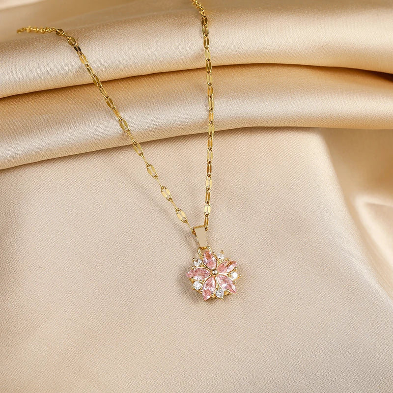 Krishna Paz | Collar elegante flor de cerezo