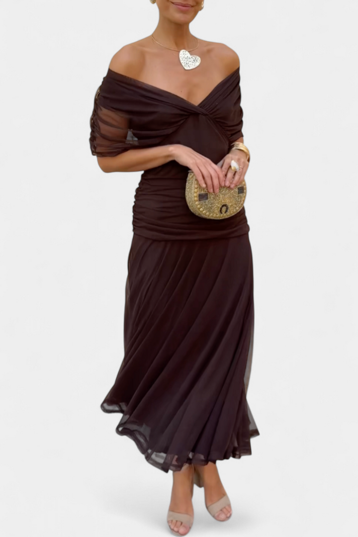 María Emilia | Vestido off shoulder plisado
