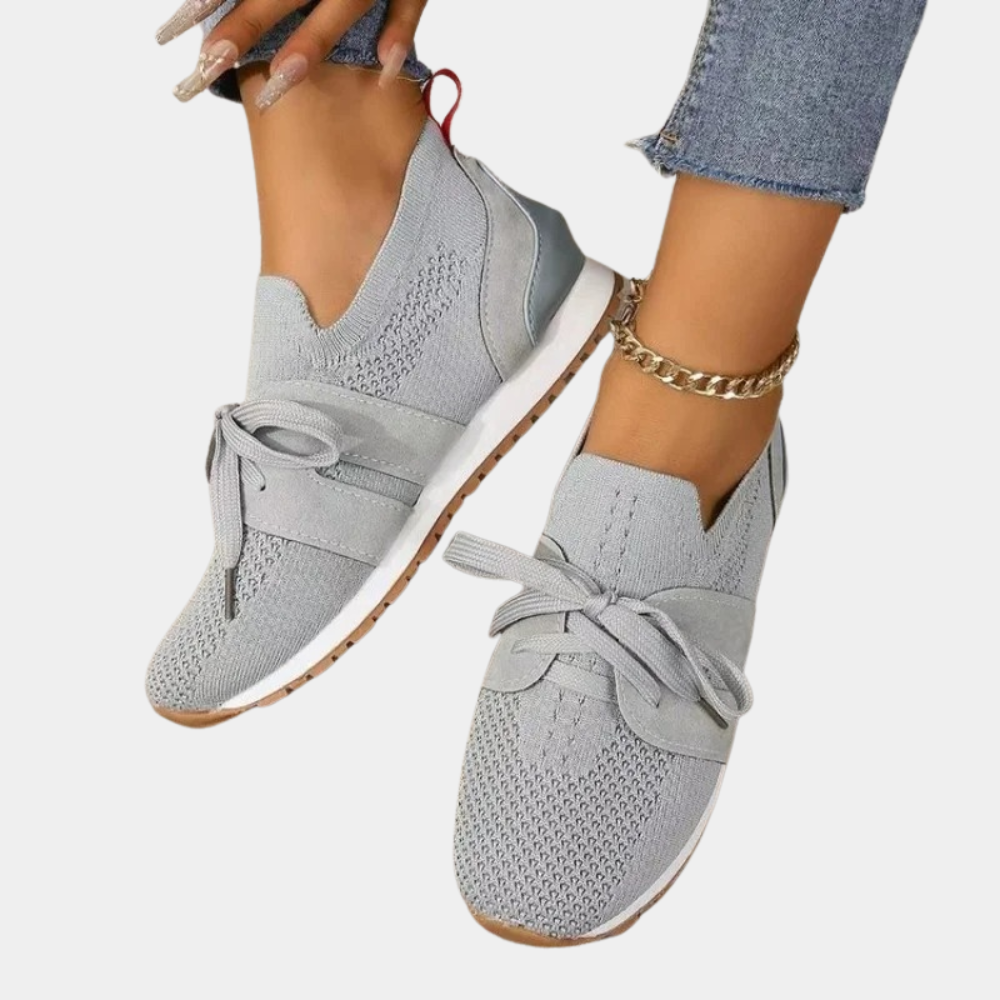 Catalina Andrea | Zapatillas cómodas con cordones