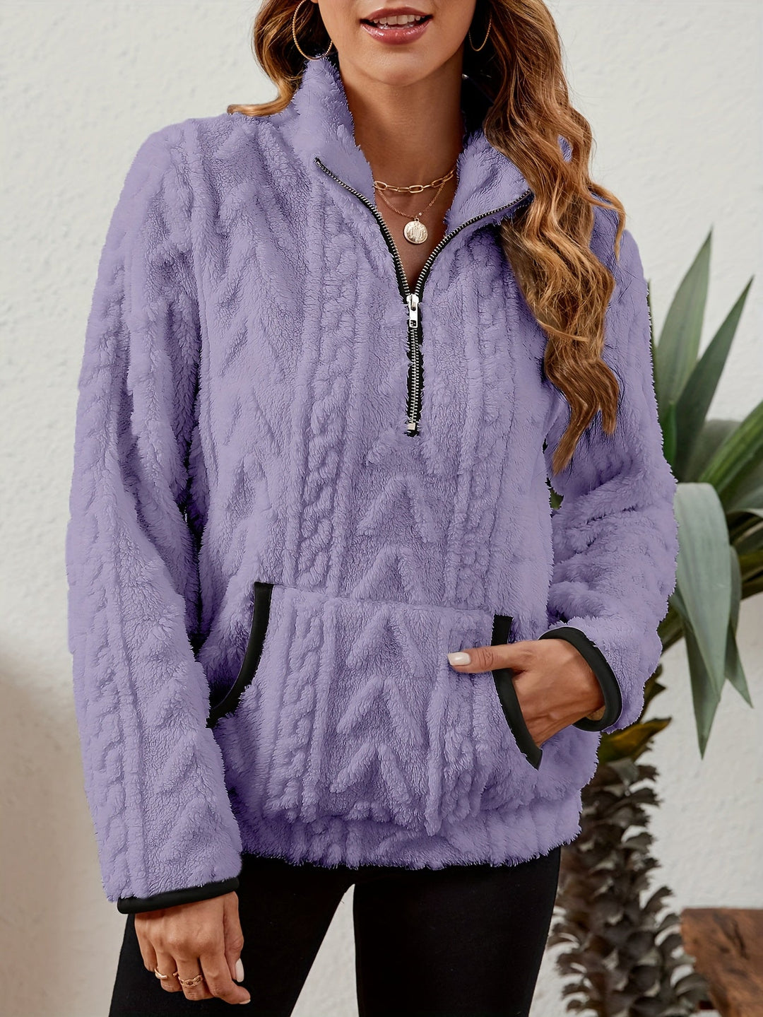 Manuela | Pullover texturado con media cremallera