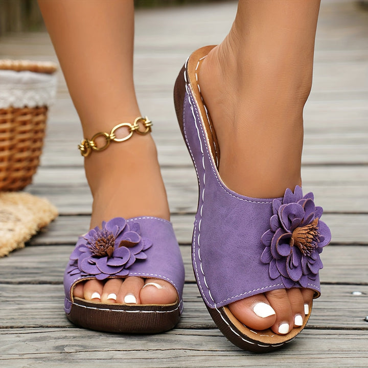 Arlette | Sandalias con flor y plataforma tipo cuña