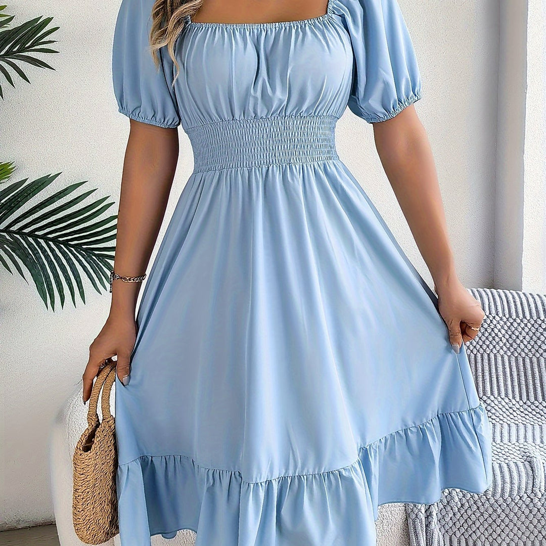 Petronila | Vestido a-line con escote cuadrado y ruedo con vuelo